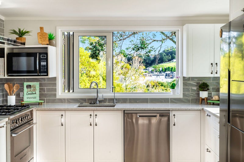 7 Penton Road, Stanmore Bay, Whangaparaoa - Carousel 2