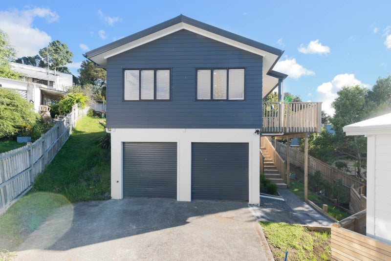 11 Randal Place, Bayview, North Shore City, Auckland - Carousel 1