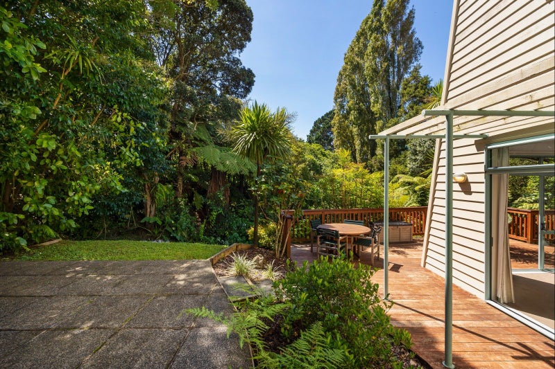 2/130 Allum Street, Kohimarama, Auckland - Carousel 2