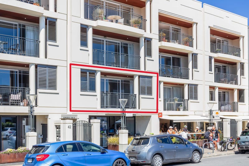 8/42 Marriner Street, Sumner, Christchurch - Carousel 1