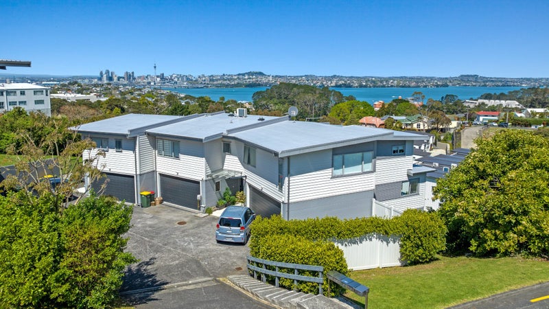 3/4 Huka Road, Birkenhead, Auckland - Carousel 8