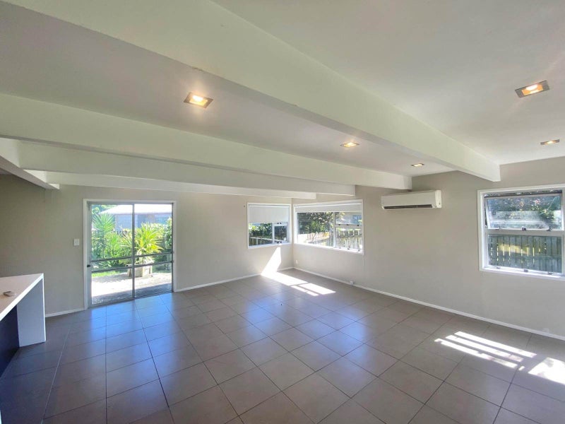 7 Clarice Place, Takanini, Auckland - Carousel 2