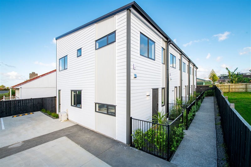 3/69 Wharf Road, Te Atatu Peninsula, Auckland - Carousel 20