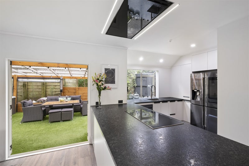 2/15 Waterloo Street, Howick, Auckland - Carousel 20