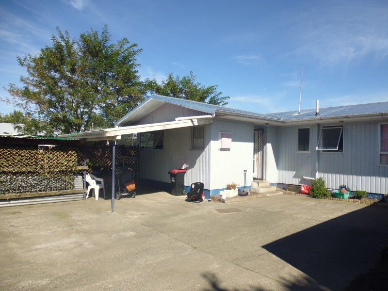 17B Columbus Crescent, Flaxmere, Hastings - Carousel 2
