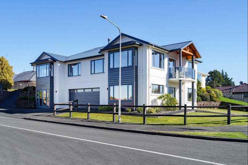 6 Friendship Drive, Waldronville, Dunedin - Carousel 1