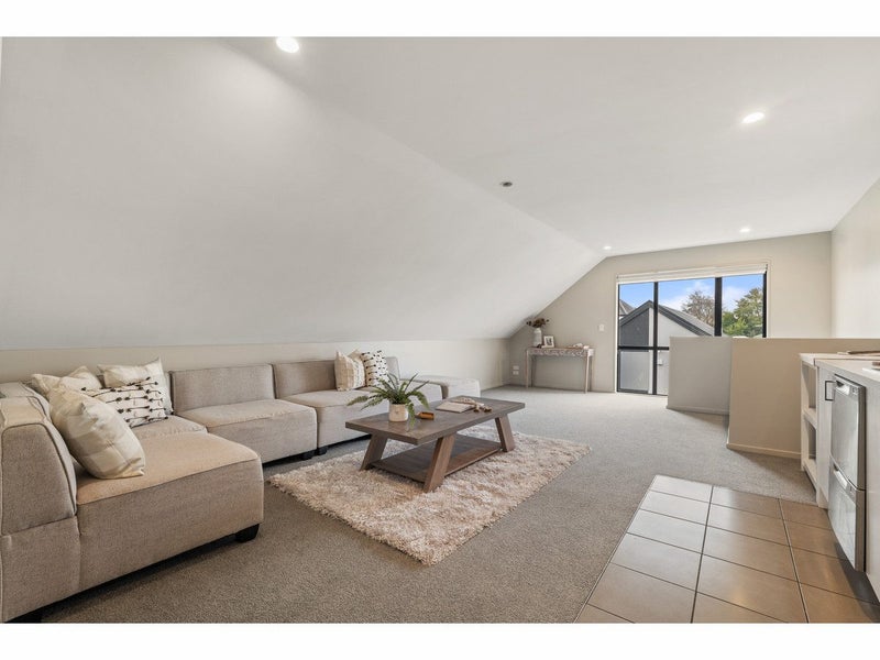 1/75 Thackeray Place, Waltham, Christchurch - Carousel 2