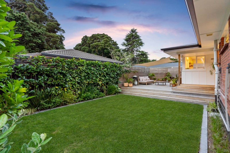 15 Callis Avenue, Opaheke, Papakura - Carousel 2