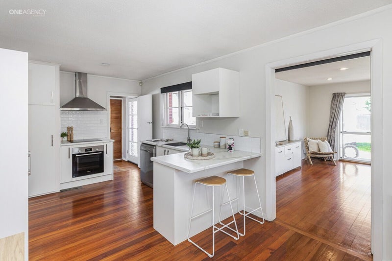 25 Fenhall Street, Russley, Christchurch - Carousel 2