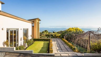 158 Glenstrae Road, Redcliffs, Christchurch - Carousel 1