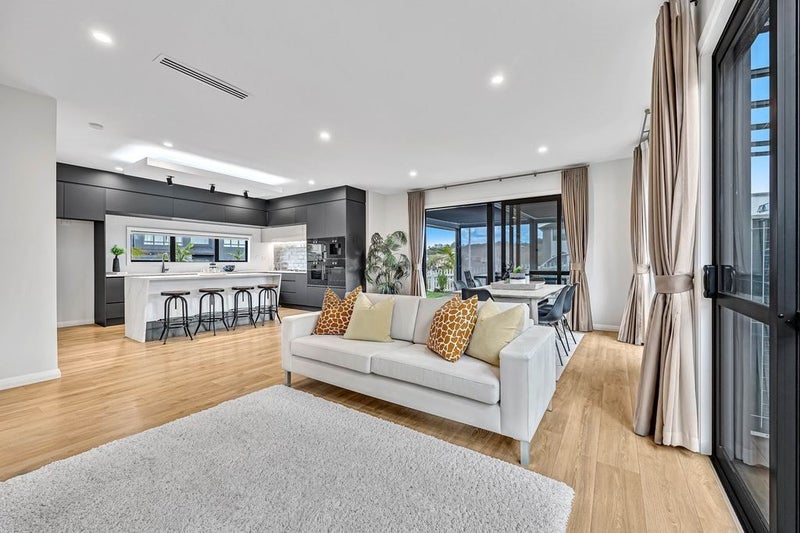 2 Headsail DR, Long Bay, North Shore City - Carousel 2