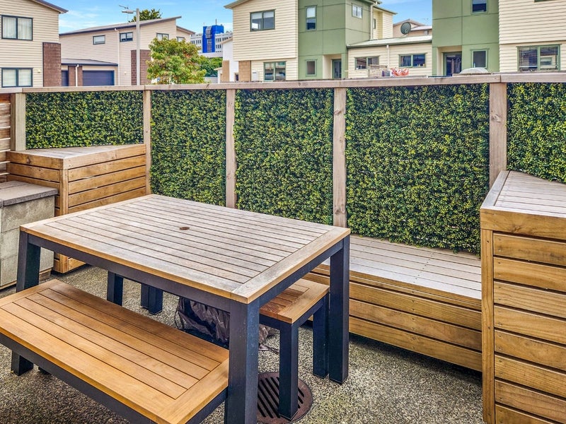 20 Latimer Way, Petone, Lower Hutt - Carousel 14