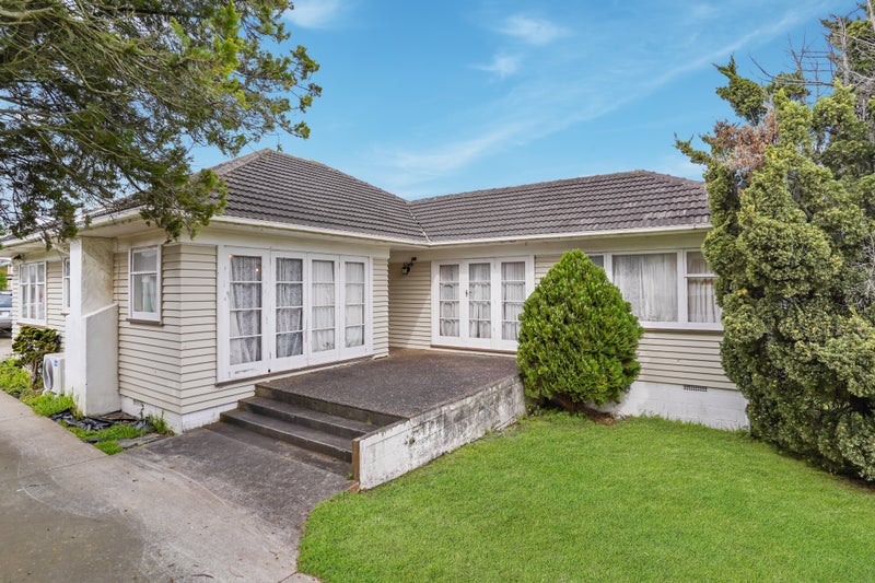 10 Richard Road, Mangere, Auckland - Carousel 1