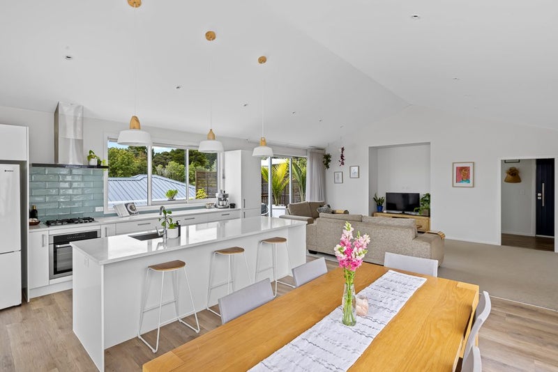 14 Three Brothers Place, Warkworth, Warkworth - Carousel 1