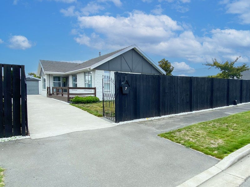 7 Inverell Place, North New Brighton, Christchurch - Carousel 2