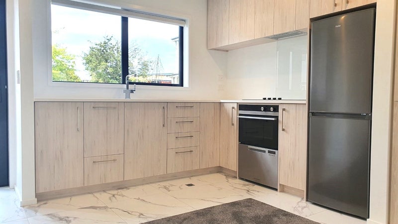 2/131 Merivale Lane, Merivale, Christchurch - Carousel 2