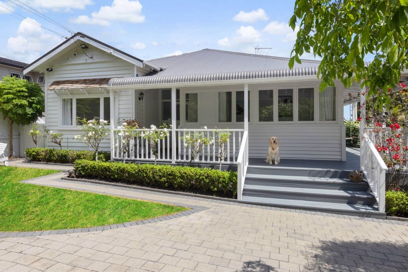 6 Acorn Street, Royal Oak, Auckland - Carousel 1