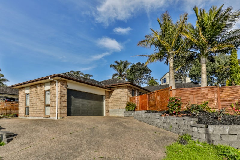 41 Mt Lebanon Crescent, The Gardens, Auckland - Carousel 1