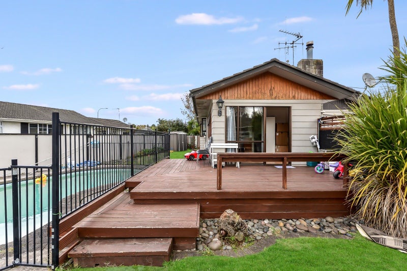 60 Bremworth Avenue, Dinsdale, Hamilton - Carousel 2