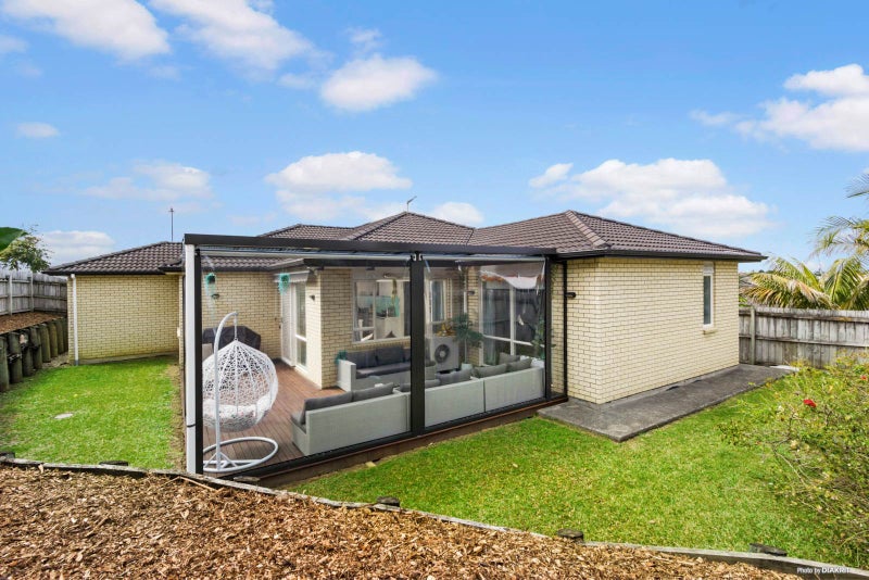 80 Lake Panorama Drive, Henderson Valley, Auckland - Carousel 2