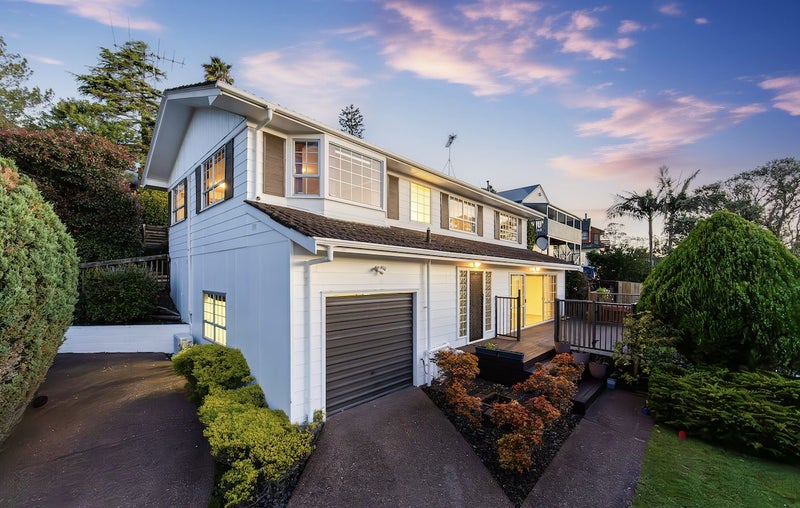 39 Squirrel Lane, Browns Bay, Auckland - Carousel 1