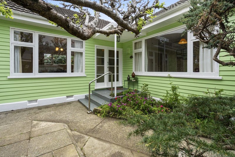 132 Muritai Road, Eastbourne, Lower Hutt - Carousel 1