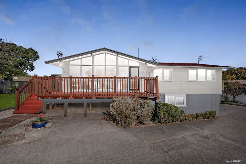 4 STANNILAND ST, Sunnyhills, Auckland - Carousel 1