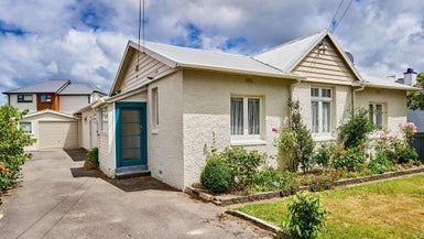 10 York Street, Moera, Lower Hutt - Carousel 1