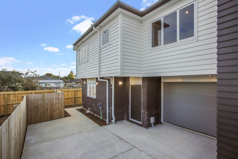 37B Wintere Road, Papatoetoe, Auckland - Carousel 1