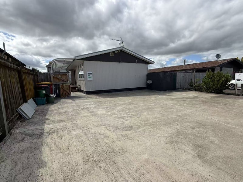 261 Te Rapa Road, Beerescourt, Hamilton - Carousel 1