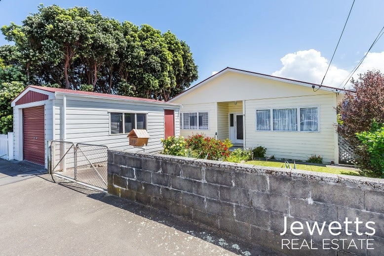 59 Darlington Road, Miramar, Wellington - Carousel 1