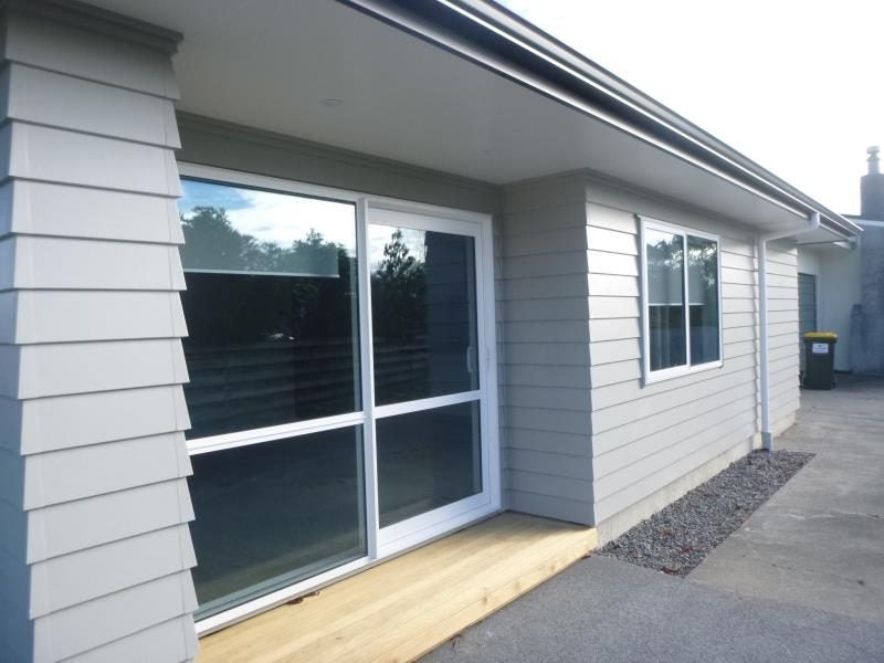 8A Arthur Grove, Waikanae, Waikanae - Carousel 2