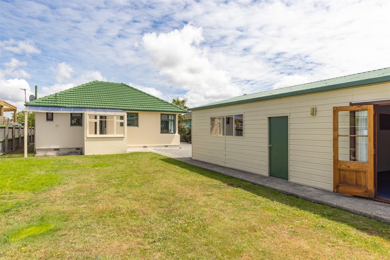 12 Tauiwi Crescent, Hei Hei, Christchurch - Carousel 2