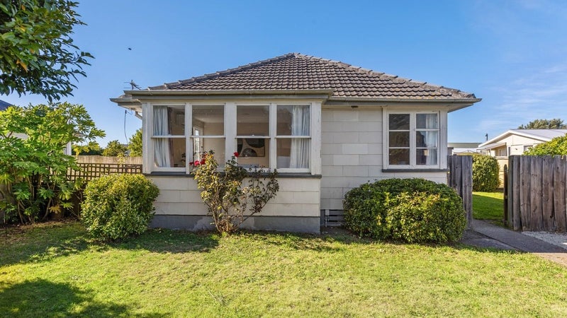 2A Dickson Crescent, Hornby, Christchurch - Carousel 1