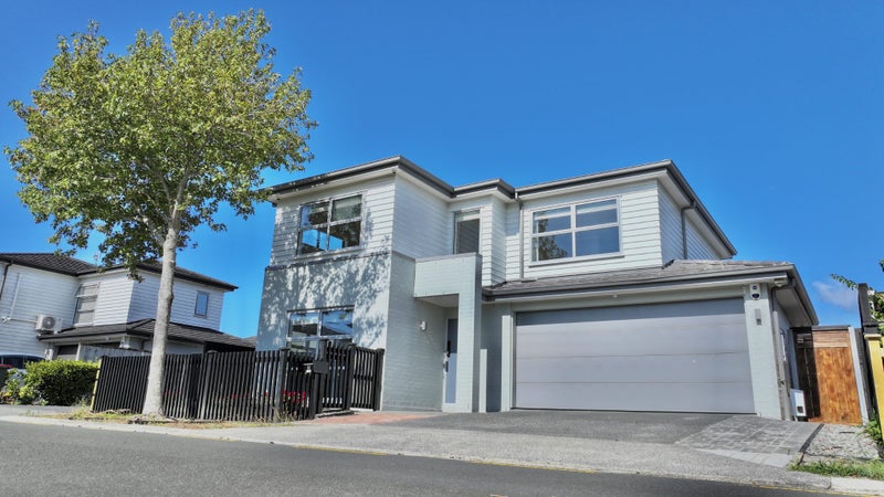 14 Reno Way, Flat Bush, Auckland - Carousel 2