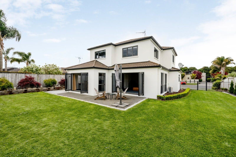 24 Langdale Court, Huntington, Hamilton - Carousel 2