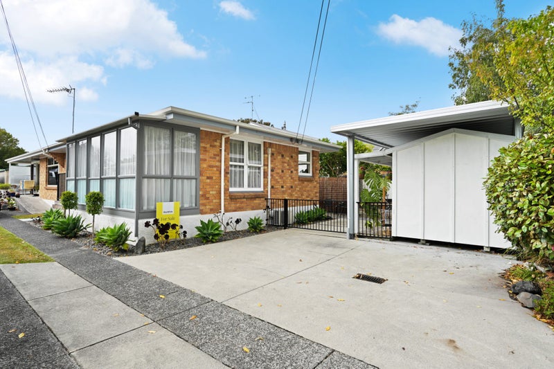 14 St Winifreds Avenue, Hamilton East, Hamilton - Carousel 21