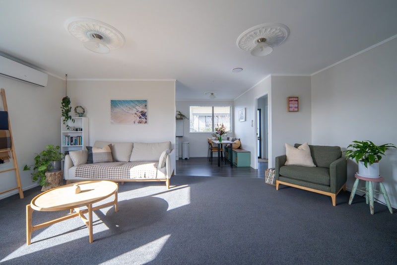 45 Alison Street, Hamilton Lake, Hamilton - Carousel 2