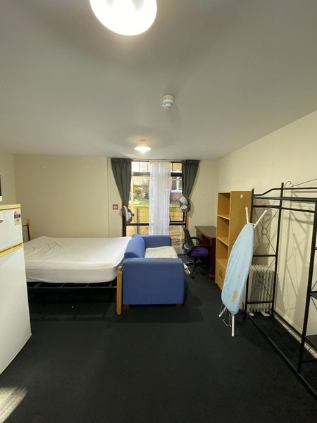 63A Queen Street, North Dunedin, Dunedin - Carousel 9