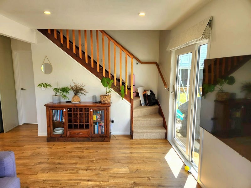 9A Normans Hill Road, Onehunga, Auckland - Carousel 1