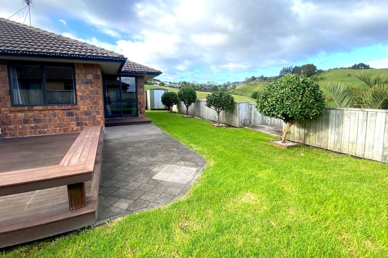 5 Gina Way, Welcome Bay, Tauranga - Carousel 12