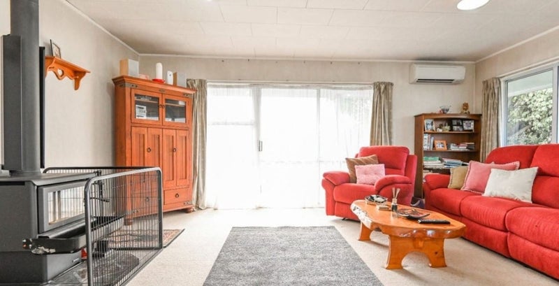 1015A Beatty Street, Mayfair, Hastings - Carousel 1