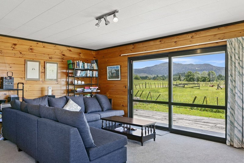 5/260 Taupahi Road, Tūrangi - Carousel 1