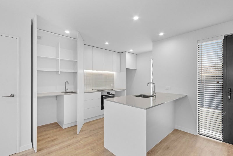 2/16 Baretta Street, Somerfield, Christchurch - Carousel 2