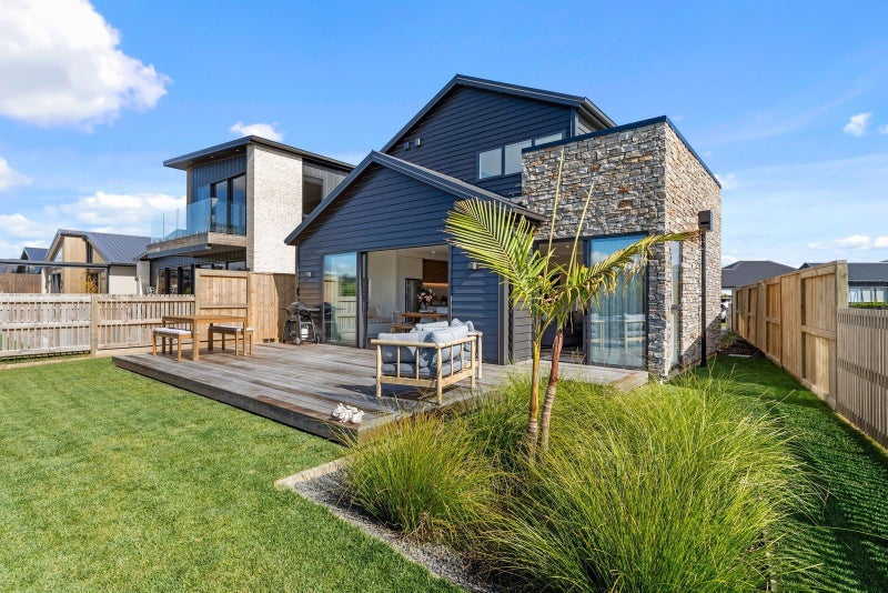 37 Tangaroa Place, Poike, Tauranga - Carousel 1