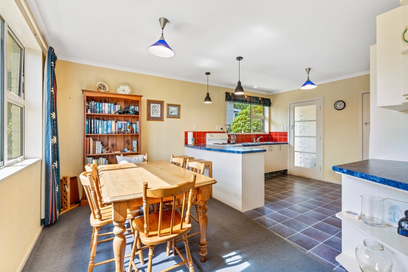 17 Bell Crescent, Concord, Dunedin - Carousel 2