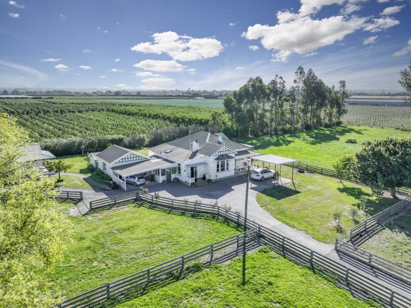 96 Heathcote Road, Longlands, Hastings - Carousel 1