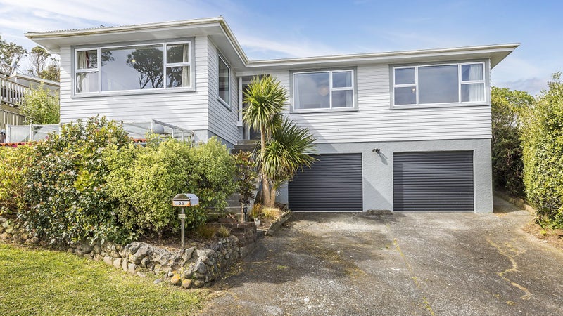 23 Link Road, Newlands, Wellington - Carousel 1