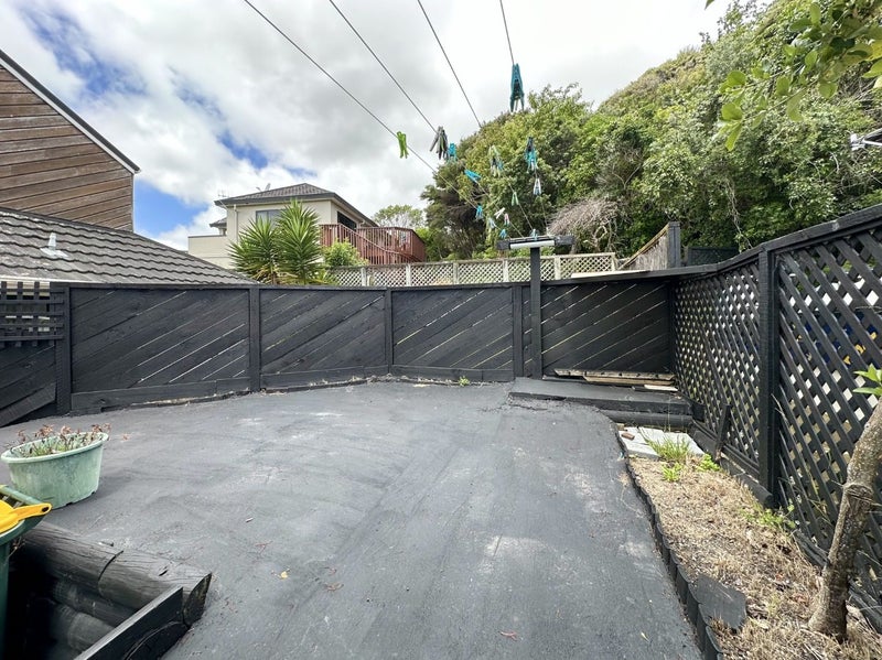 29 Spyglass Lane, Whitby, Porirua - Carousel 13