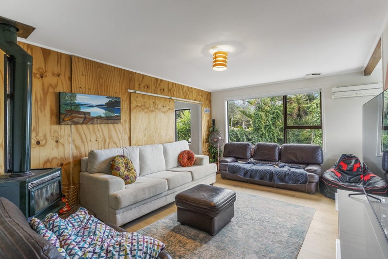 11 Woodhams Street, Beach Haven, Auckland - Carousel 16